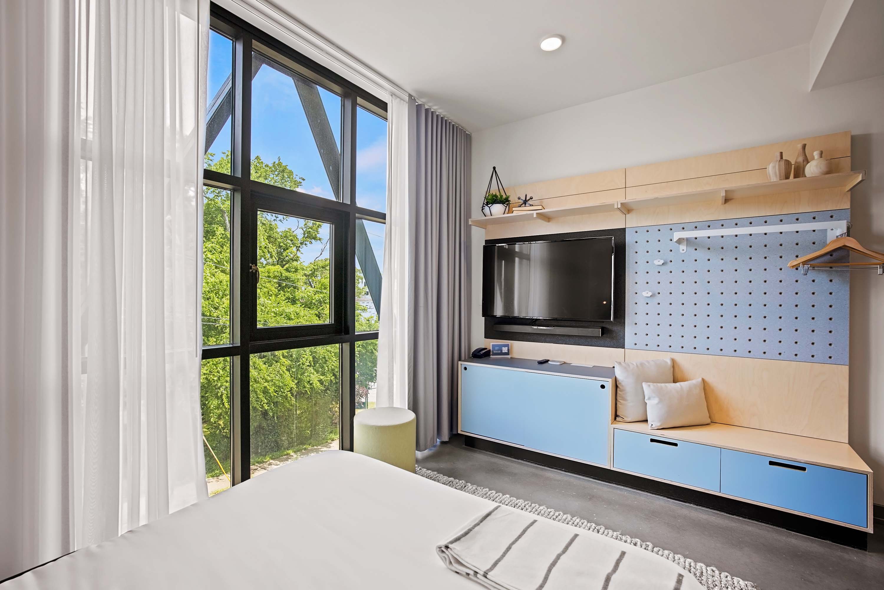 Placemakr WedgewoodHouston Nashville Apartment & extended stays